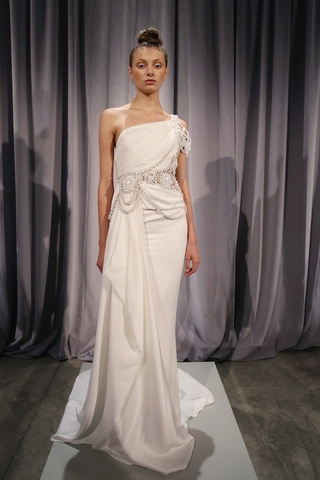 Illustration for article titled Match The Marchesa Gown To The Hollywood Princess